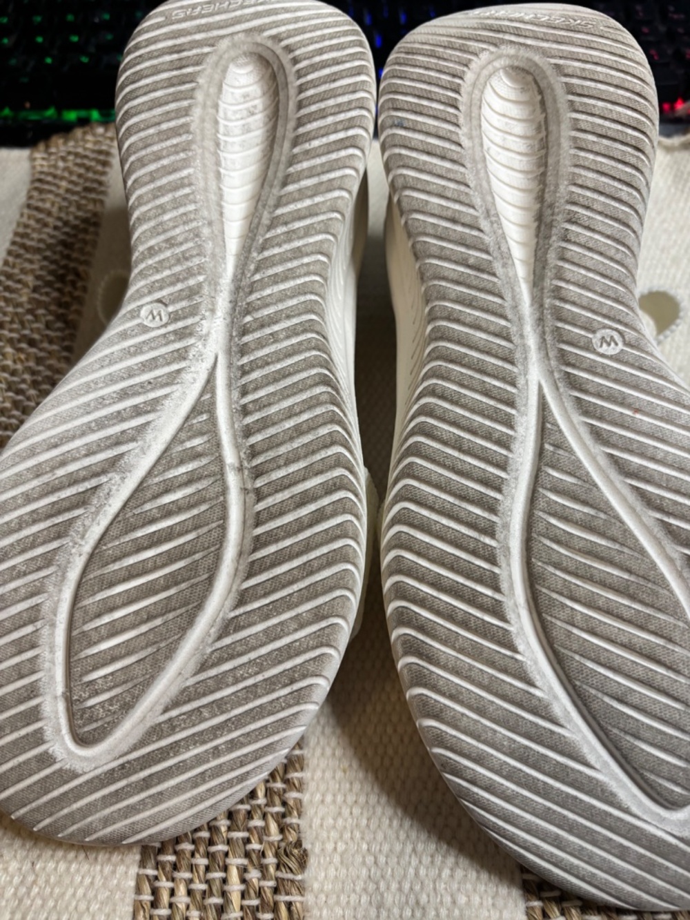 Sketchers Slip-ins Sandals - white - 9W - Picture 5 of 6